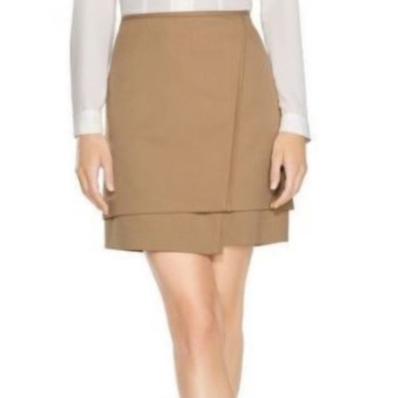 White House Black Market Dresses & Skirts - White House Black market Brown tiered mini skirt.